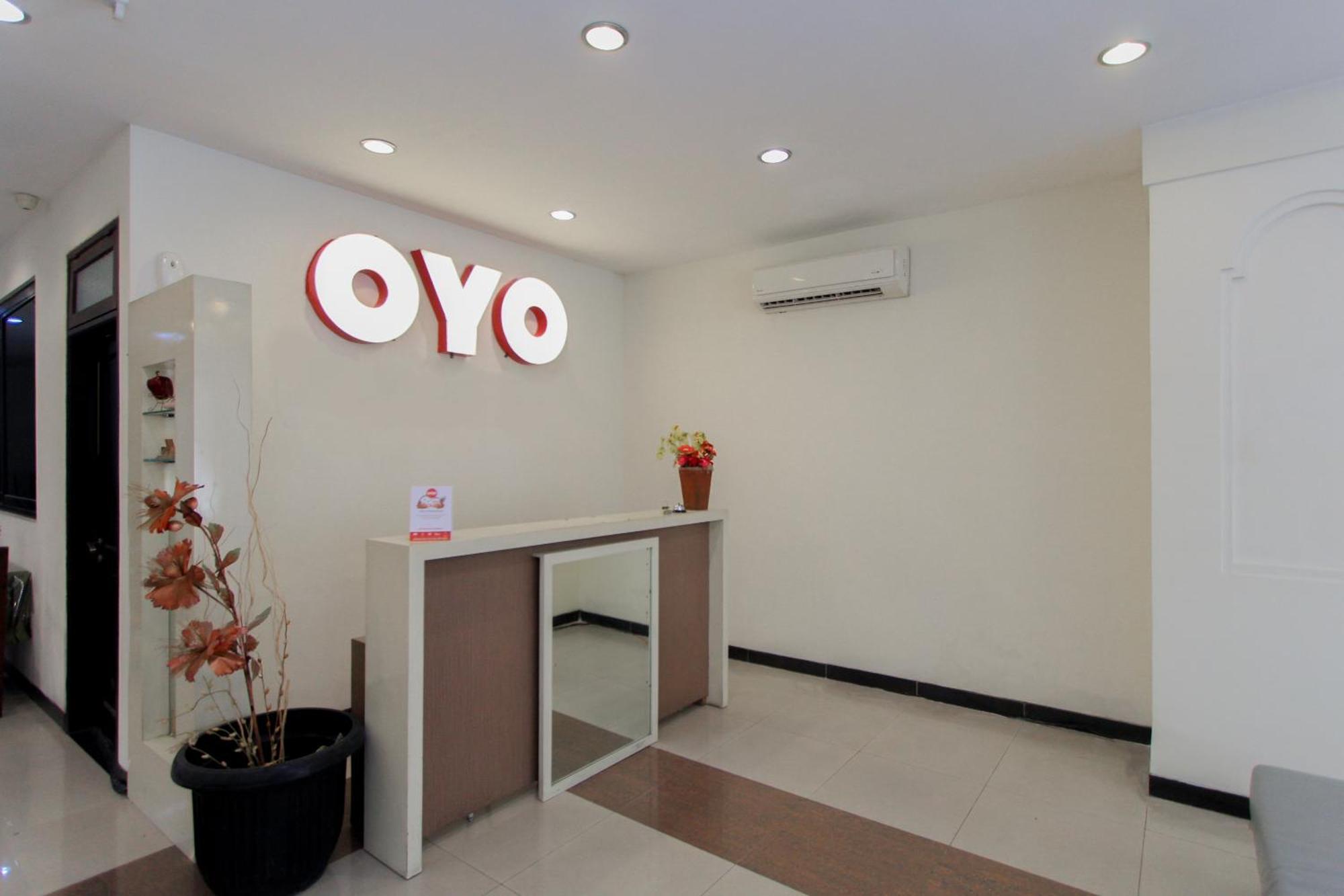 Hotel O Genteng Near Genteng Market Formerly Uno Hotel Surabaya Exterior foto